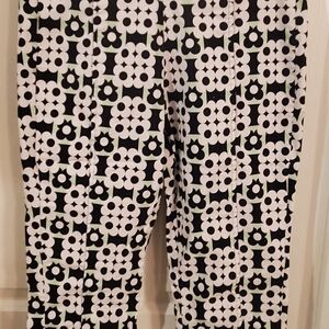 Cato Black and White Floral Cropped Pants